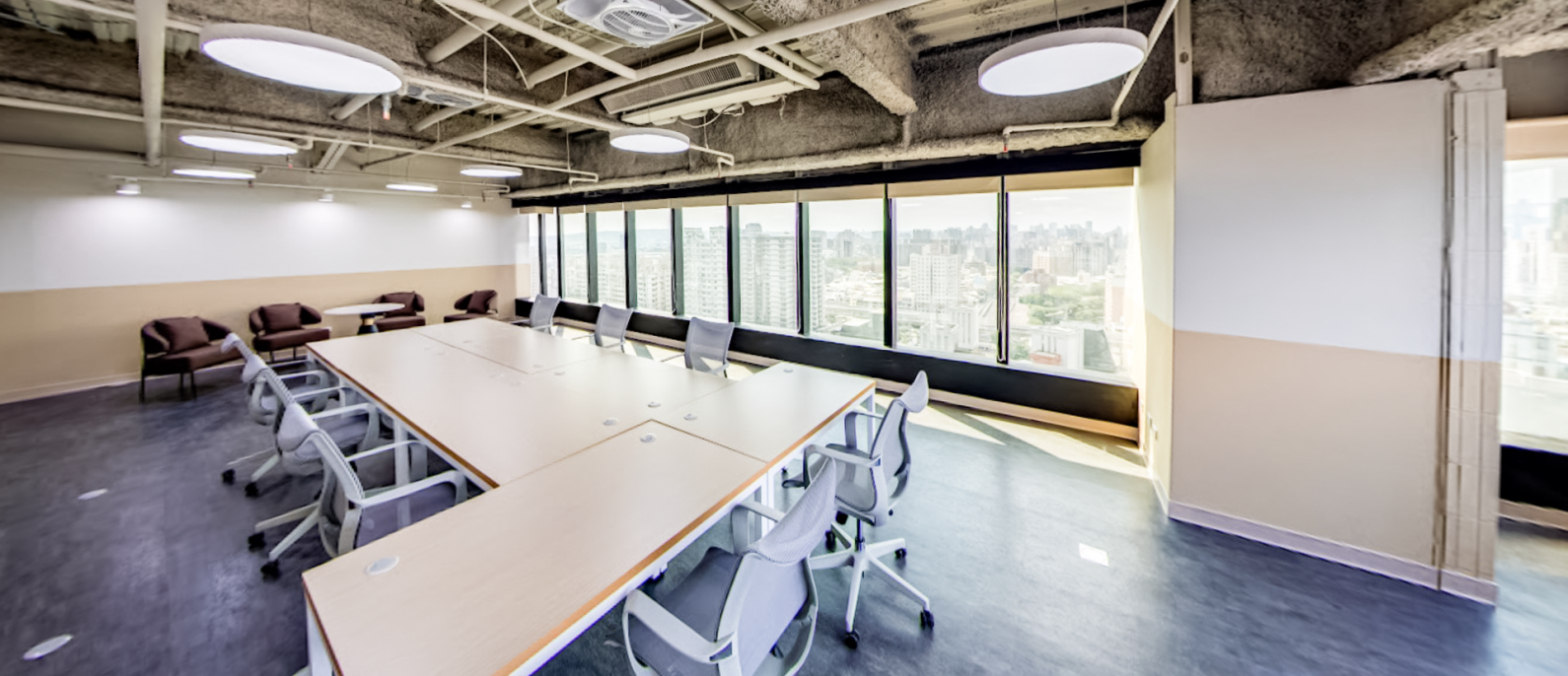 10-12人辦公室 (2007)